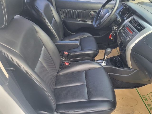 NISSAN日產 LIVINA  第7張相片