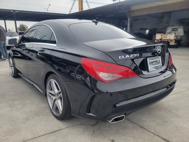 M-BENZ賓士 CLA250  第4張相片