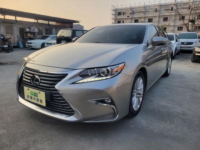 LEXUS凌志 ES200  第1張相片