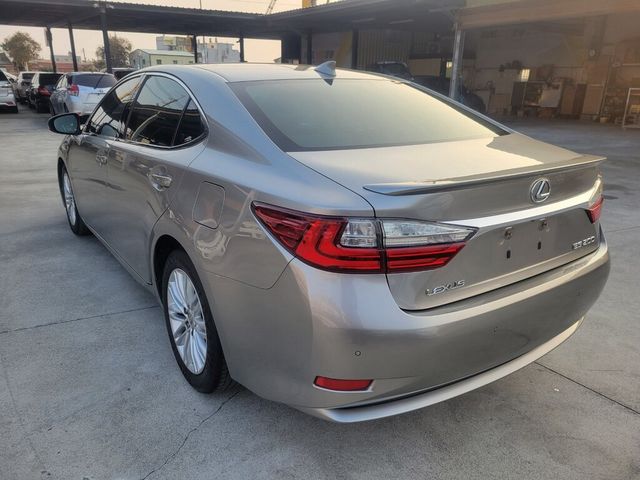 LEXUS凌志 ES200  第7張相片