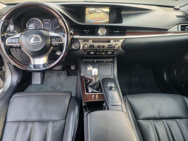 LEXUS凌志 ES200  第13張相片