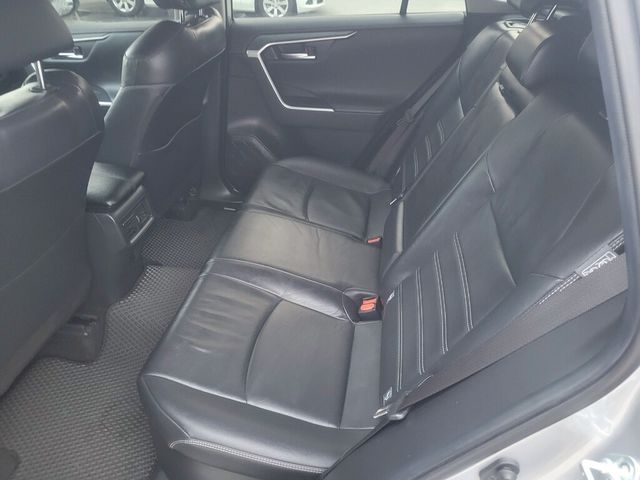TOYOTA豐田 RAV4  第8張相片