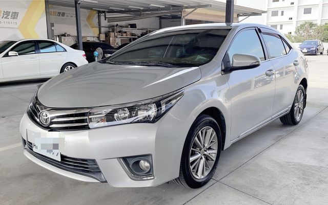 TOYOTA豐田 ALTIS  第1張相片