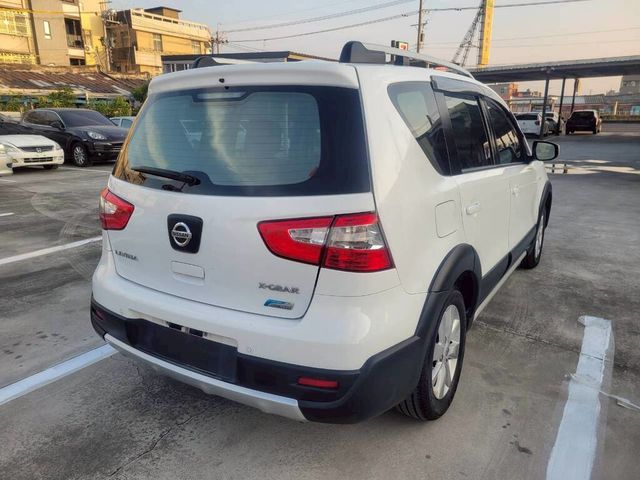 NISSAN日產 LIVINA  第2張相片