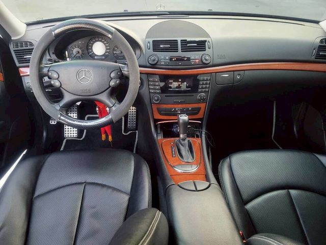 M-BENZ賓士 E200K  第5張相片