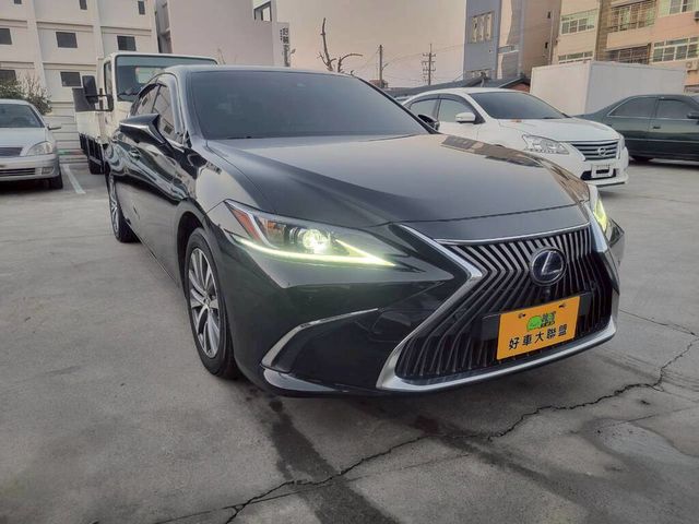 LEXUS凌志 ES300H  第3張相片