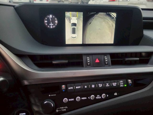 LEXUS凌志 ES300H  第8張相片