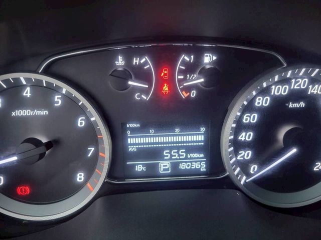 NISSAN日產 SENTRA  第6張相片