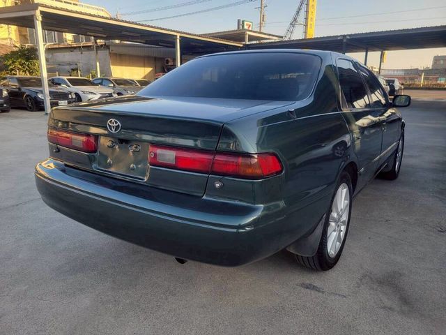 TOYOTA豐田 CAMRY  第2張相片