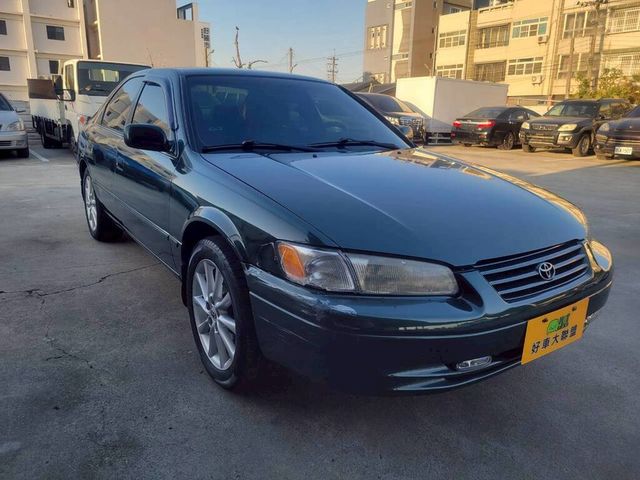 TOYOTA豐田 CAMRY  第3張相片