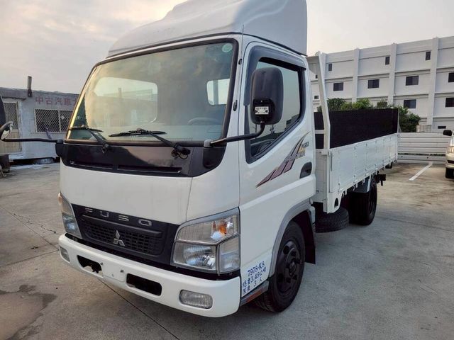 MITSUBISHI三菱 CANTER  第1張相片