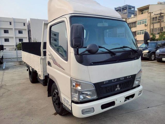 MITSUBISHI三菱 CANTER  第3張相片