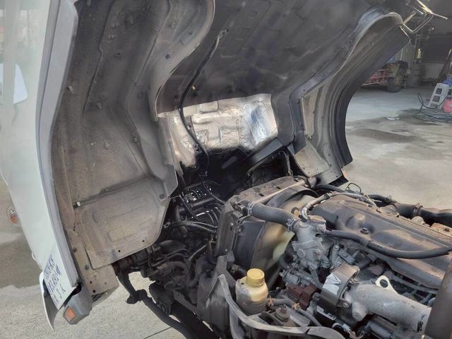 MITSUBISHI三菱 CANTER  第11張相片