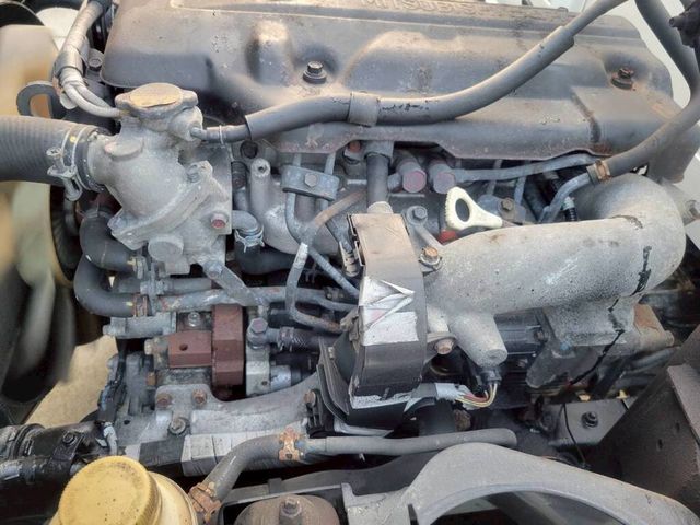 MITSUBISHI三菱 CANTER  第13張相片