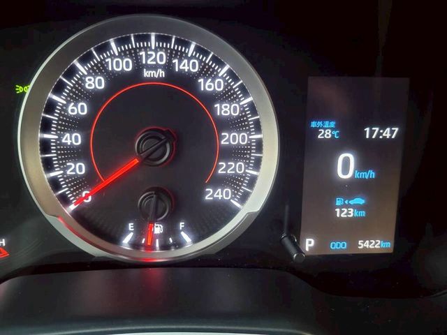 TOYOTA豐田 ALTIS  第6張相片