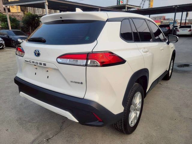 TOYOTA豐田 COROLLA CROSS HYBRID  第2張相片