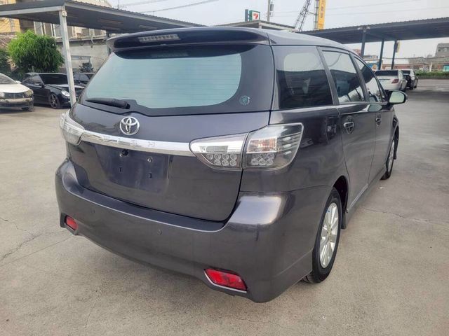 TOYOTA豐田 WISH  第2張相片