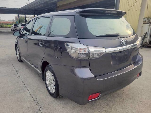 TOYOTA豐田 WISH  第4張相片