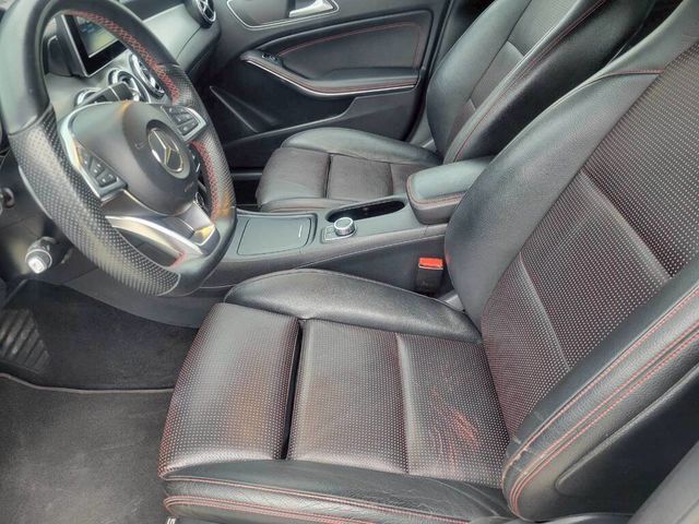 M-BENZ賓士 GLA180  第8張相片