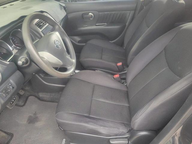 NISSAN日產 LIVINA  第7張相片