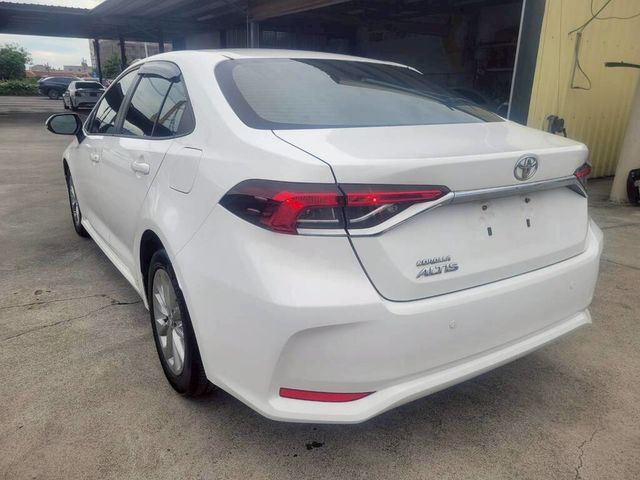 TOYOTA豐田 ALTIS  第4張相片