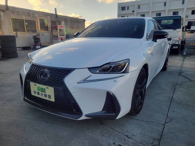 LEXUS凌志 IS200T  第1張相片