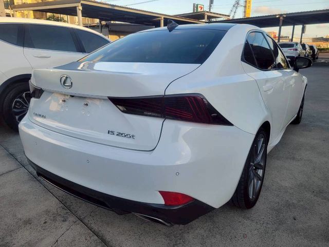 LEXUS凌志 IS200T  第2張相片