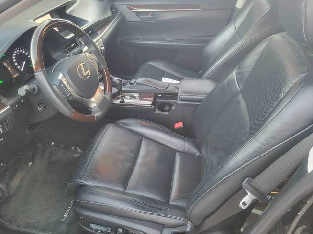 LEXUS凌志 ES300H  第7張相片