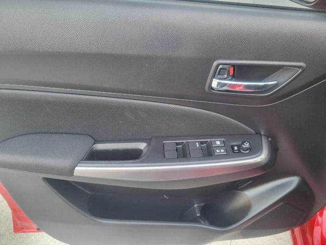 SUZUKI鈴木 SWIFT  第10張相片