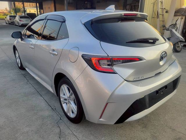 TOYOTA豐田 AURIS  第4張相片