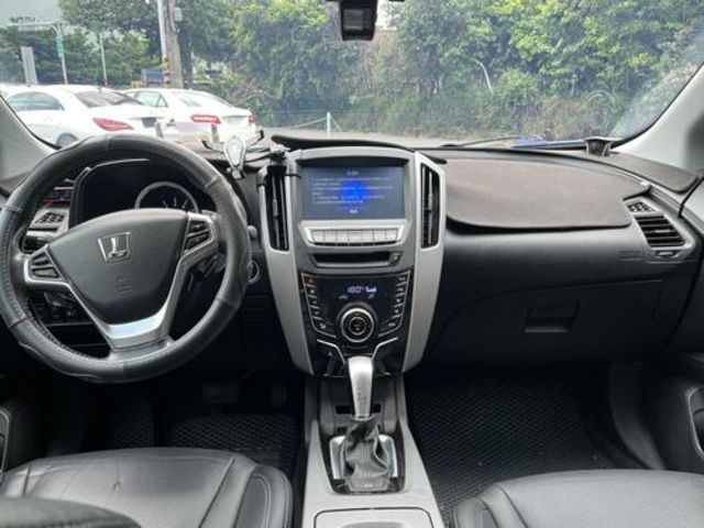 LUXGEN納智捷 U6 TURBO  第6張相片