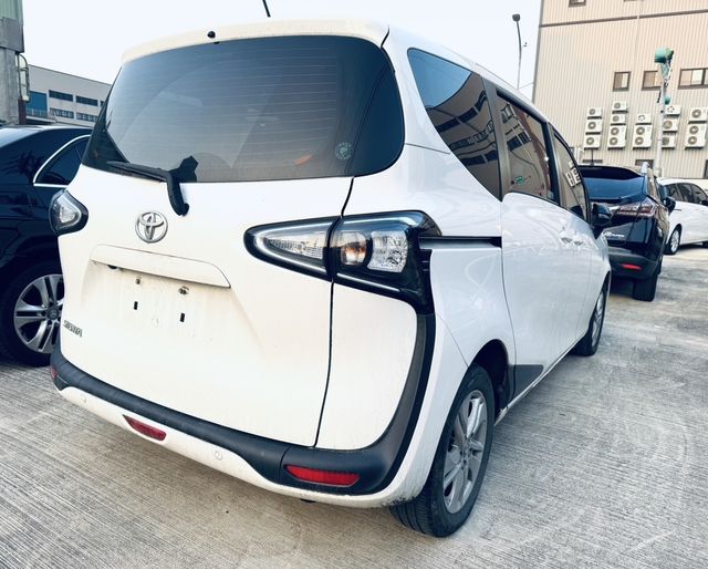 TOYOTA豐田 SIENTA  第20張相片