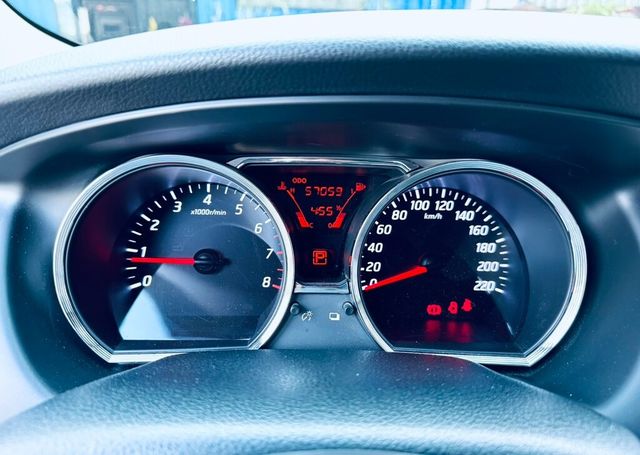 NISSAN日產 LIVINA  第17張相片