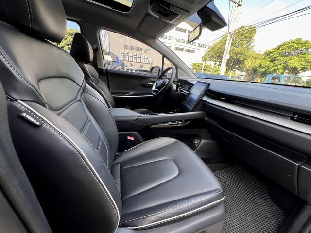 HYUNDAI現代 CUSTIN  第13張相片