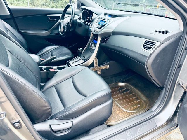 HYUNDAI現代 ELANTRA  第13張相片