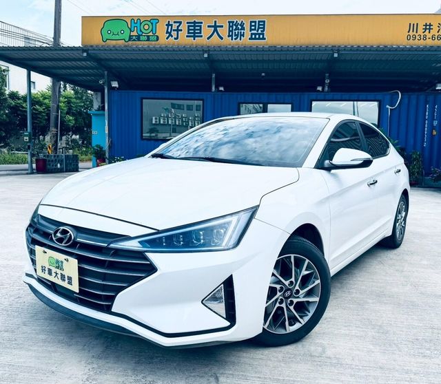HYUNDAI現代 ELANTRA  第1張相片