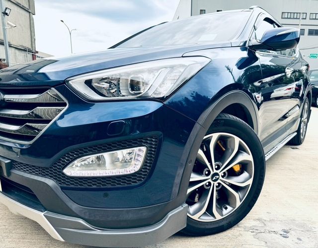 HYUNDAI現代 SANTA FE  第6張相片