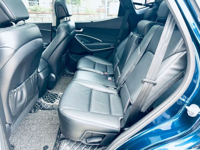 HYUNDAI現代 SANTA FE  第12張相片