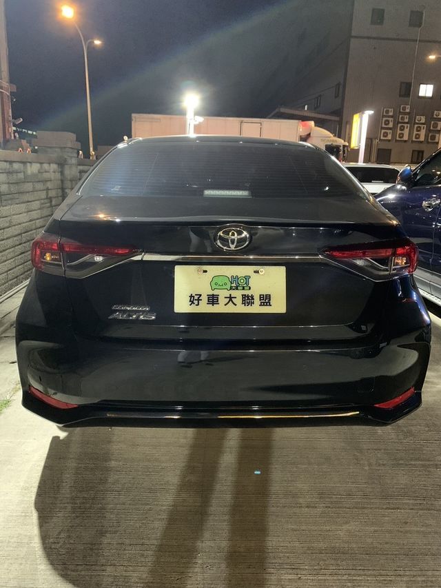 TOYOTA豐田 ALTIS  第2張相片