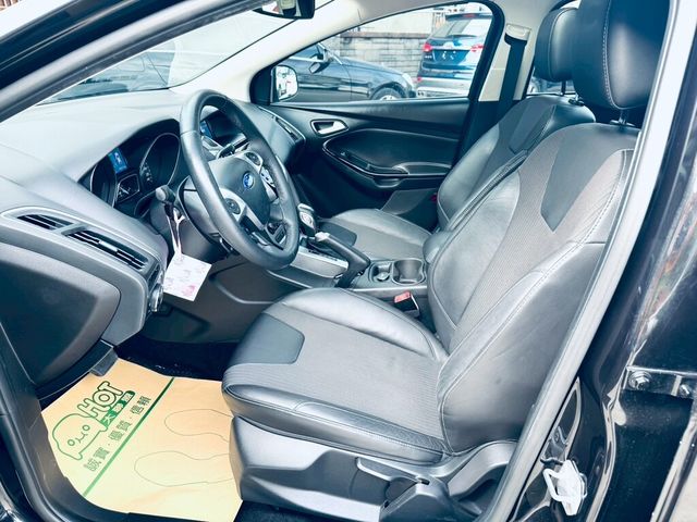 FORD福特 FOCUS  第11張相片