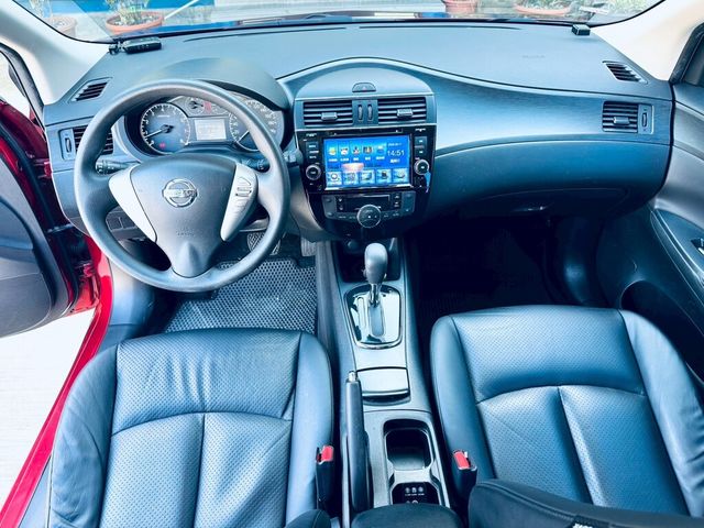 NISSAN日產 TIIDA  第7張相片