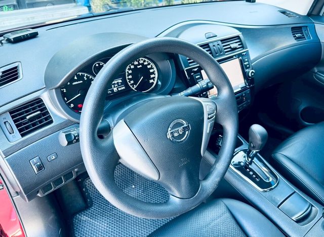 NISSAN日產 TIIDA  第8張相片