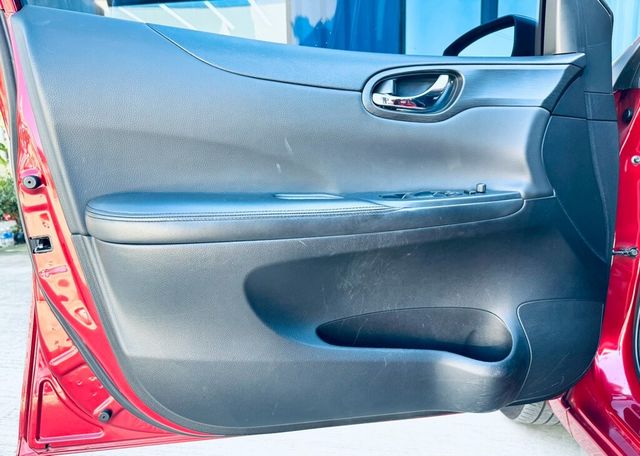 NISSAN日產 TIIDA  第16張相片