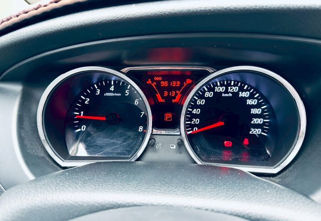 NISSAN日產 LIVINA  第9張相片