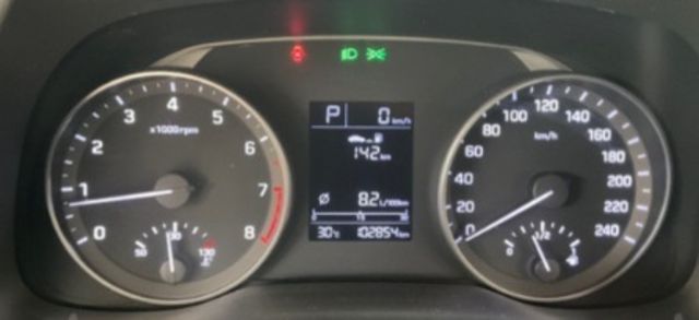 HYUNDAI現代 ELANTRA  第2張相片