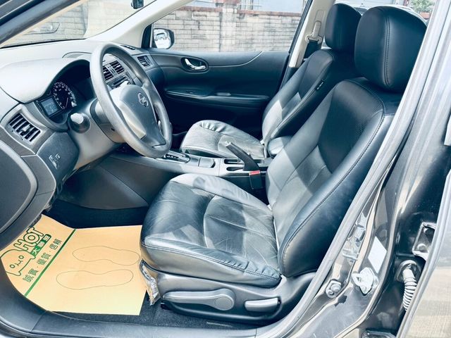 NISSAN日產 TIIDA  第11張相片