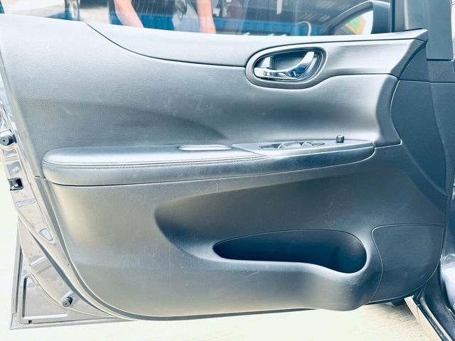 NISSAN日產 TIIDA  第16張相片