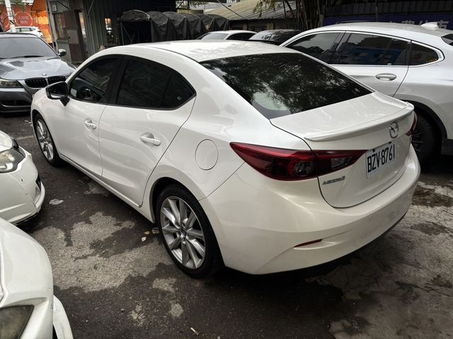 MAZDA馬自達 MAZDA 3  第4張相片