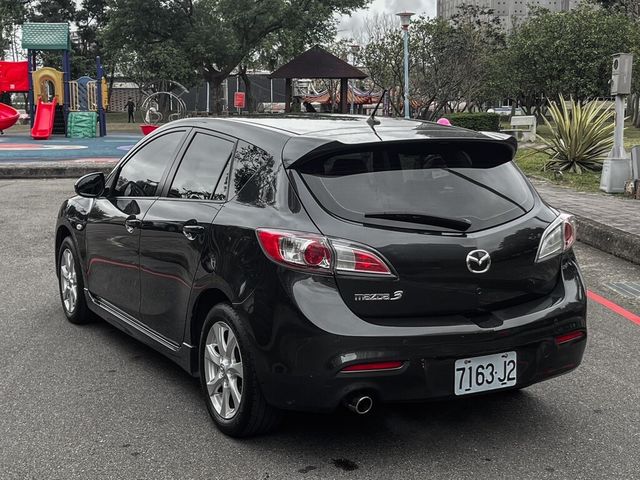 MAZDA馬自達 MAZDA 3  第3張相片