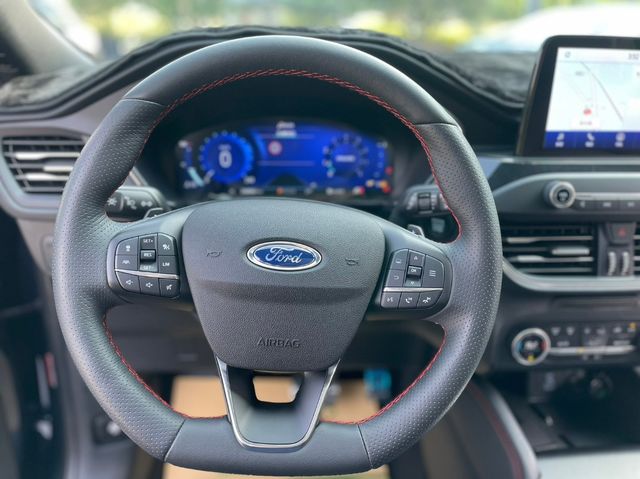 FORD福特 KUGA  第8張相片